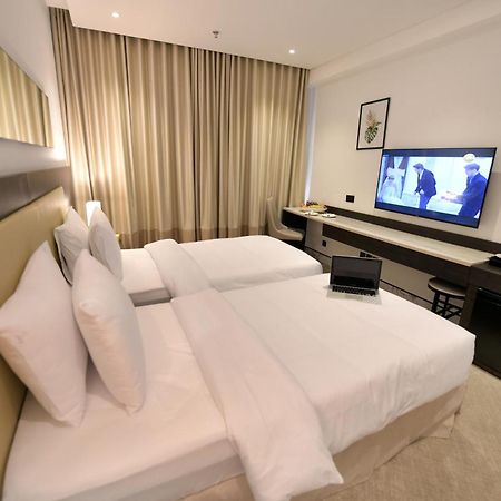 Carlton Tower Hotel Kuwait Kuwait City Exterior photo