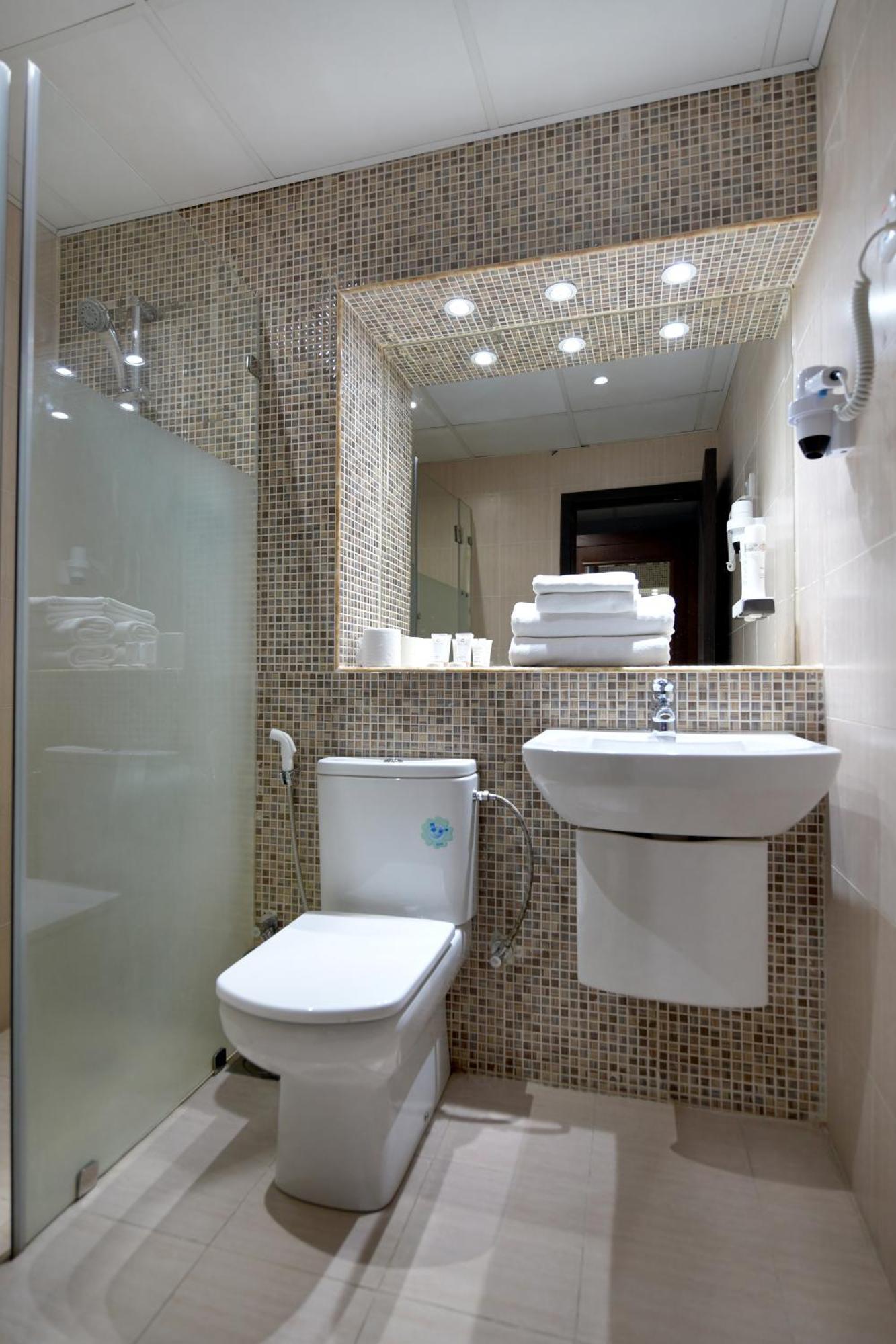 Carlton Tower Hotel Kuwait Kuwait City Exterior photo