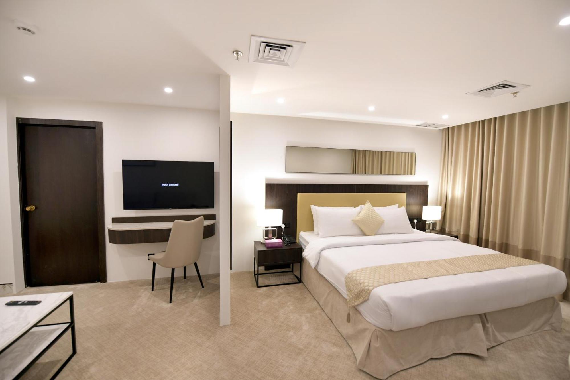 Carlton Tower Hotel Kuwait Kuwait City Exterior photo